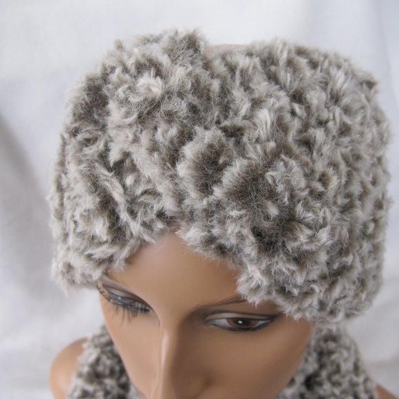 New Handmade Chunky Faux Fur Winter Headband and Infinity Scarf Set - Picture 5 of 10